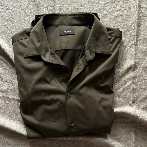 Theory button-up shirt - Picture 9 of 11